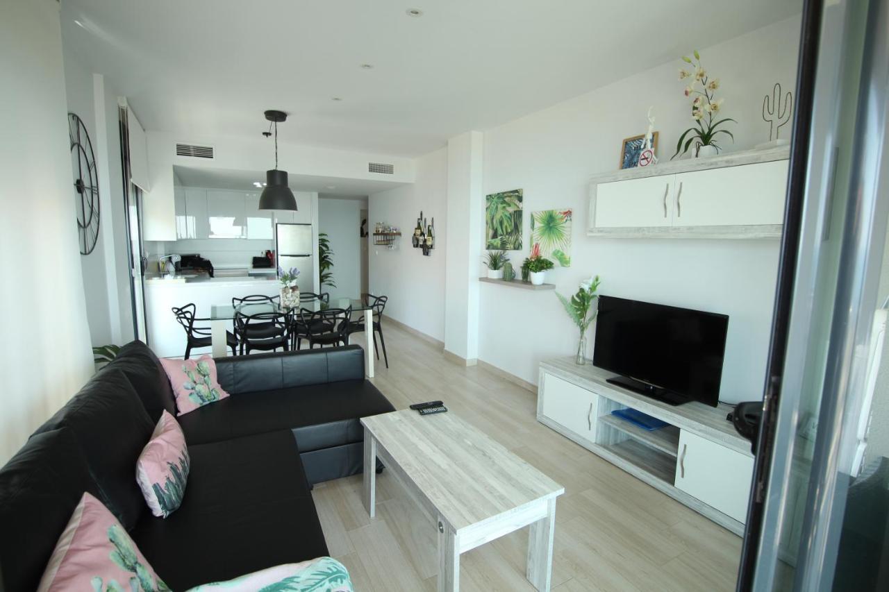 Luxury And Modern Beach Apartment With Sea Views Torre La Mata Exterior foto