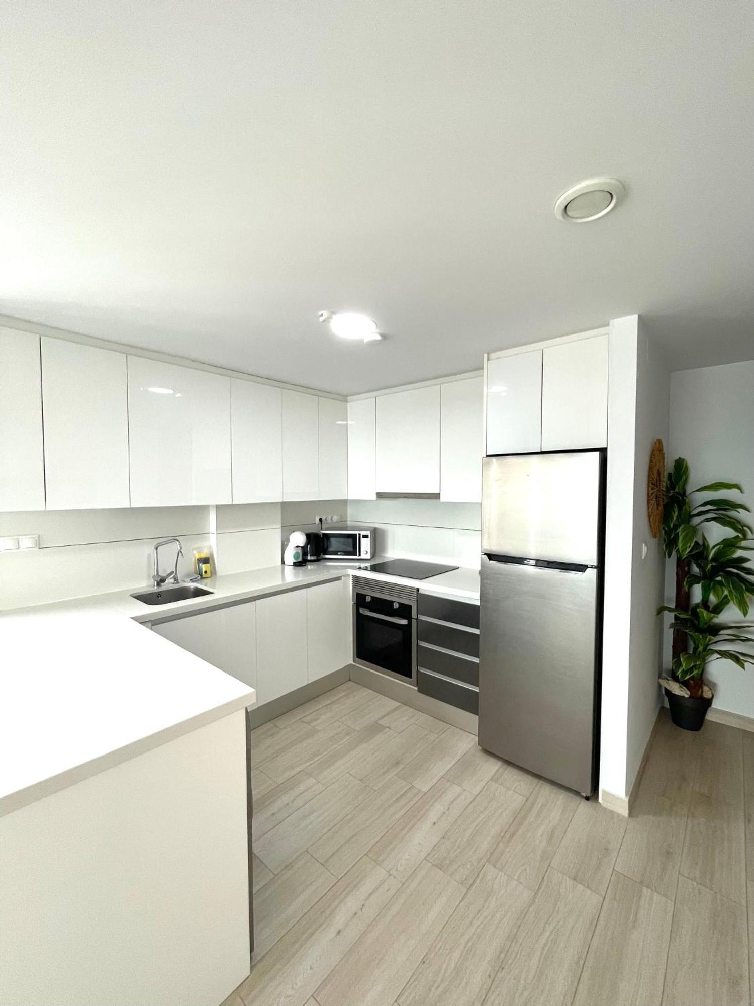 Luxury And Modern Beach Apartment With Sea Views Torre La Mata Exterior foto