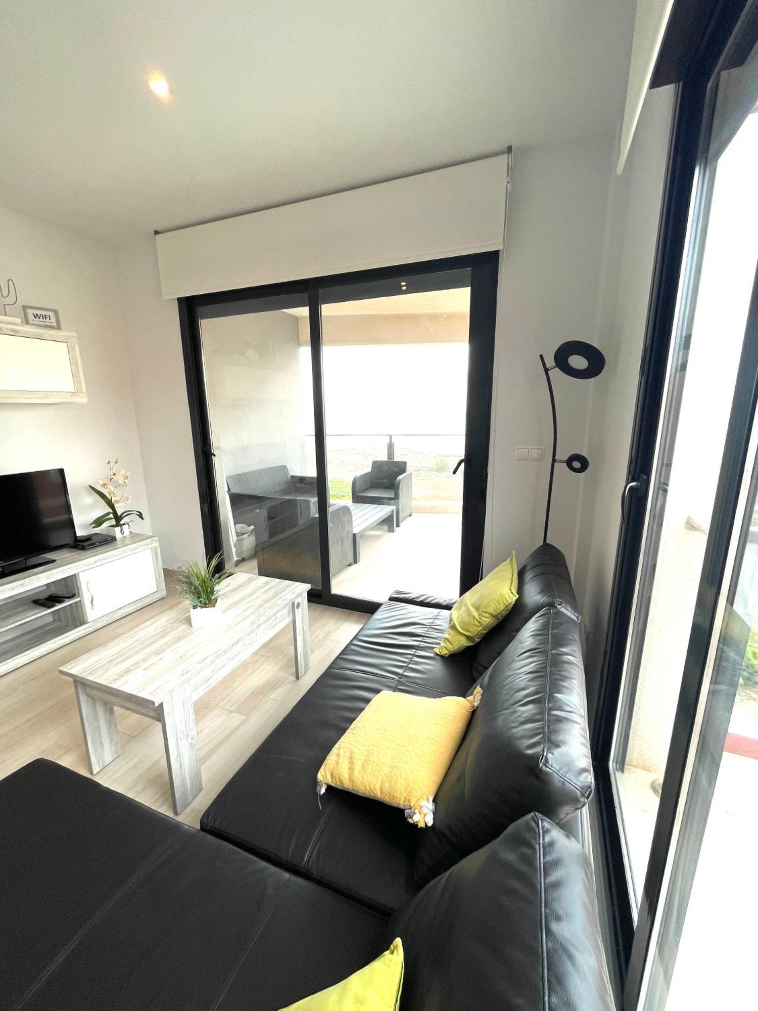 Luxury And Modern Beach Apartment With Sea Views Torre La Mata Exterior foto