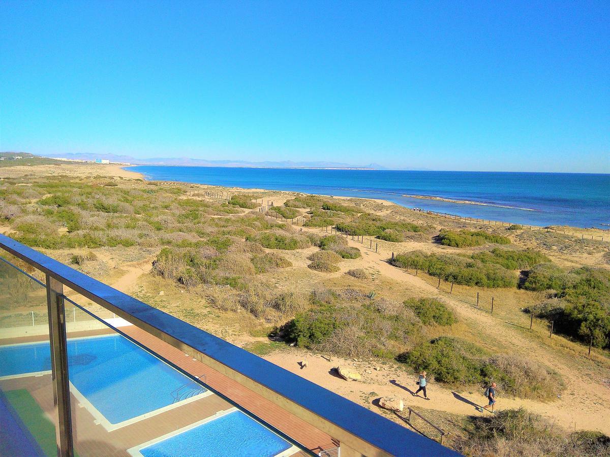 Luxury And Modern Beach Apartment With Sea Views Torre La Mata Exterior foto